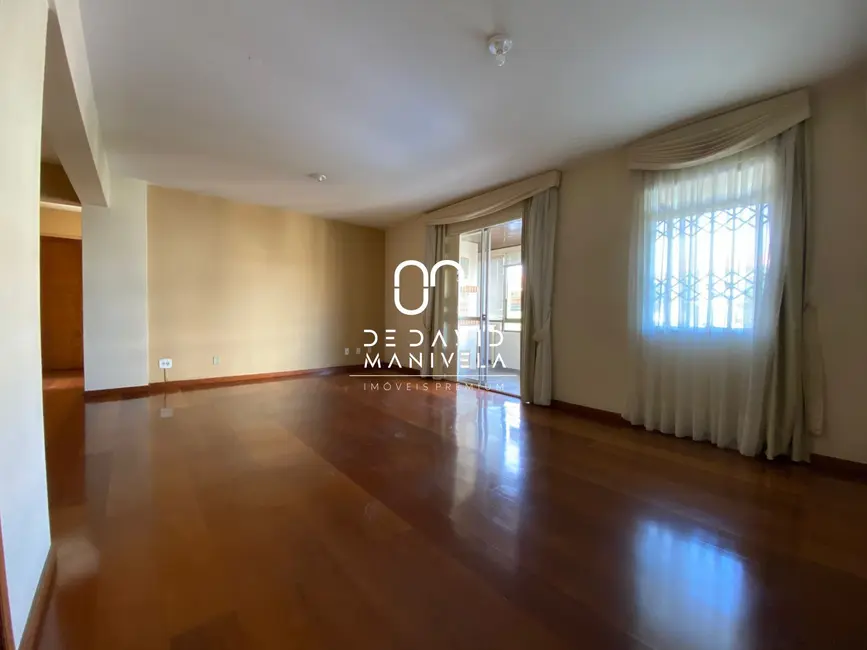 Foto 1 de Apartamento com 3 quartos à venda, 135m2 em Nossa Senhora de Fátima, Santa Maria - RS