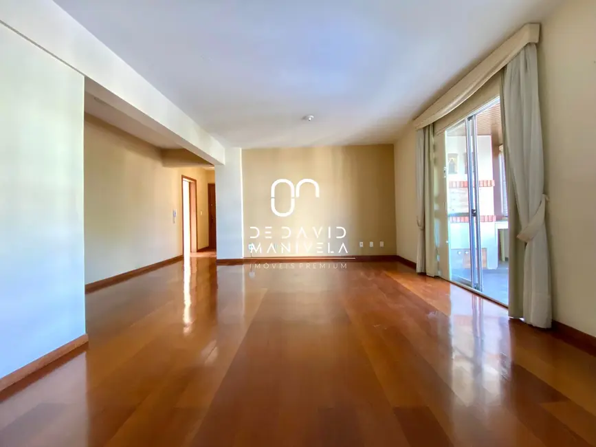 Foto 5 de Apartamento com 3 quartos à venda, 135m2 em Nossa Senhora de Fátima, Santa Maria - RS