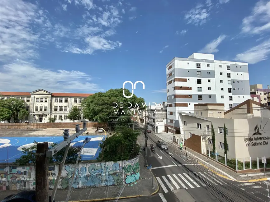 Foto 6 de Apartamento com 3 quartos à venda, 135m2 em Nossa Senhora de Fátima, Santa Maria - RS