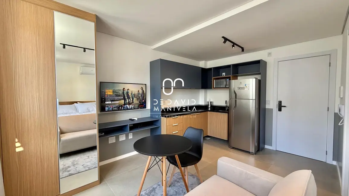 Foto 2 de Apartamento com 1 quarto para alugar, 25m2 em Camobi, Santa Maria - RS