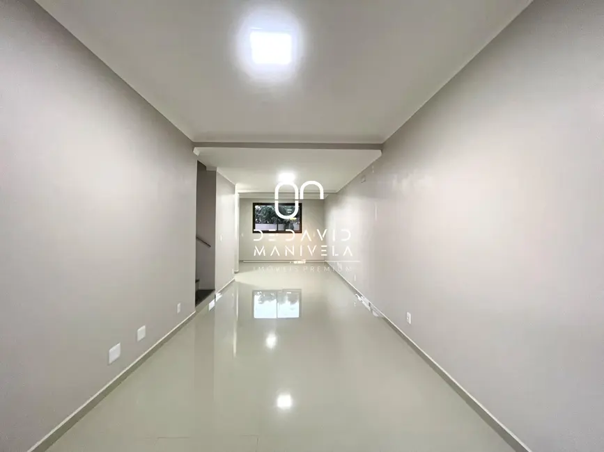 Foto 3 de Casa com 3 quartos à venda, 146m2 em Camobi, Santa Maria - RS