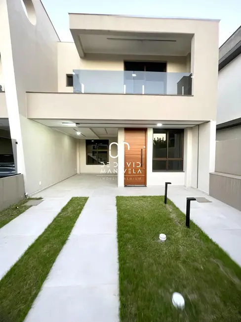 Foto 1 de Casa com 3 quartos à venda, 146m2 em Camobi, Santa Maria - RS