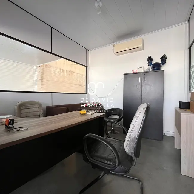 Foto 9 de Armazém / Galpão com 2 quartos para alugar, 360m2 em Uglione, Santa Maria - RS