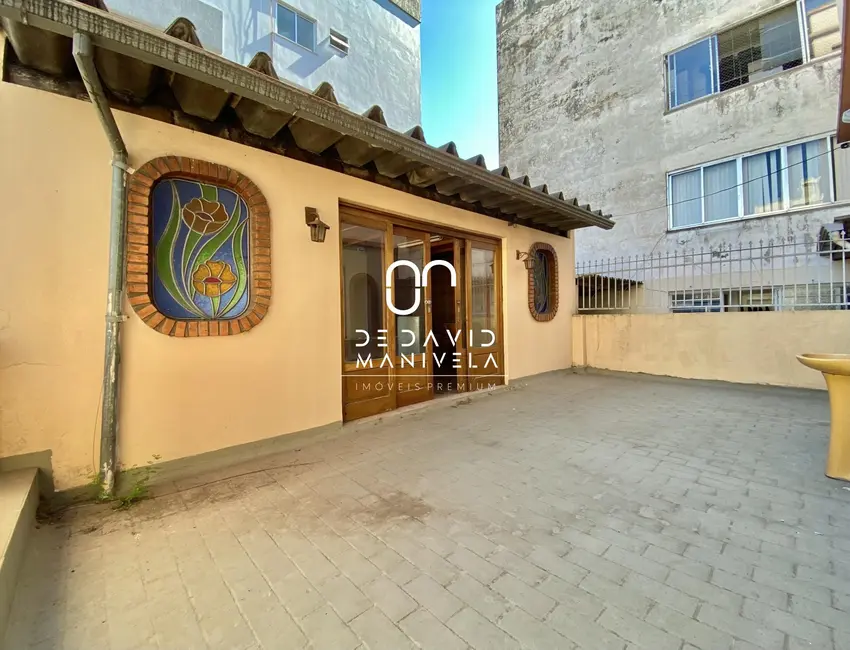 Apartamento com 3 quartos para alugar, 251m2 em Nossa Senhora do Rosário, Santa Maria - RS - imagem 2 Foto 2 de Apartamento com 3 quartos para alugar, 251m2 em Nossa Senhora do Rosário, Santa Maria - RS