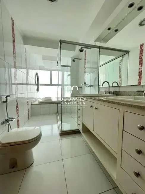 Foto 7 de Apartamento com 4 quartos para alugar, 353m2 em Nossa Senhora Medianeira, Santa Maria - RS