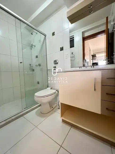 Foto 9 de Apartamento com 4 quartos para alugar, 353m2 em Nossa Senhora Medianeira, Santa Maria - RS