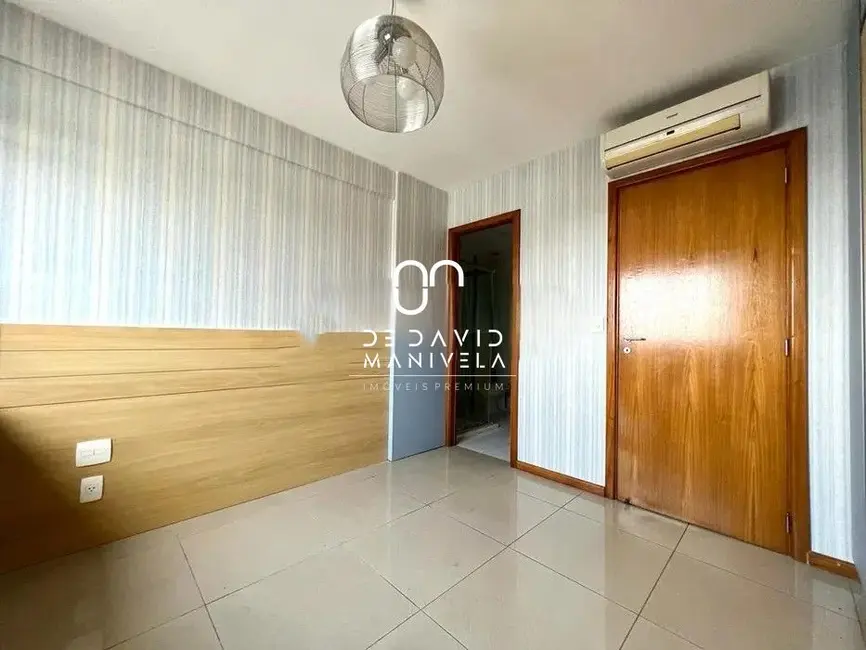Foto 2 de Apartamento com 4 quartos para alugar, 353m2 em Nossa Senhora Medianeira, Santa Maria - RS