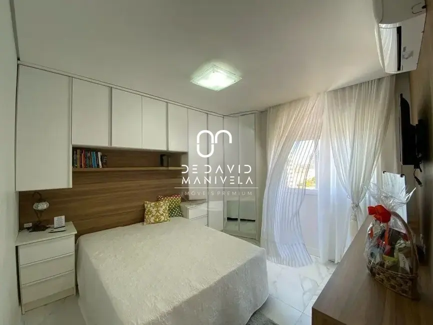 Foto 7 de Apartamento com 2 quartos à venda, 68m2 em Nossa Senhora do Rosário, Santa Maria - RS
