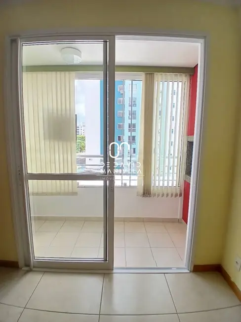 Apartamento com 3 quartos para alugar, 105m2 em Nossa Senhora das Dores, Santa Maria - RS - imagem 5 Foto 5 de Apartamento com 3 quartos para alugar, 105m2 em Nossa Senhora das Dores, Santa Maria - RS