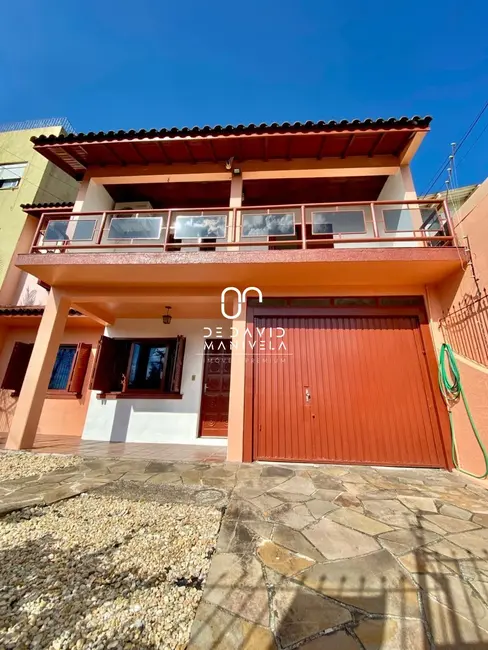 Foto 1 de Casa com 3 quartos à venda, 248m2 em Nossa Senhora das Dores, Santa Maria - RS