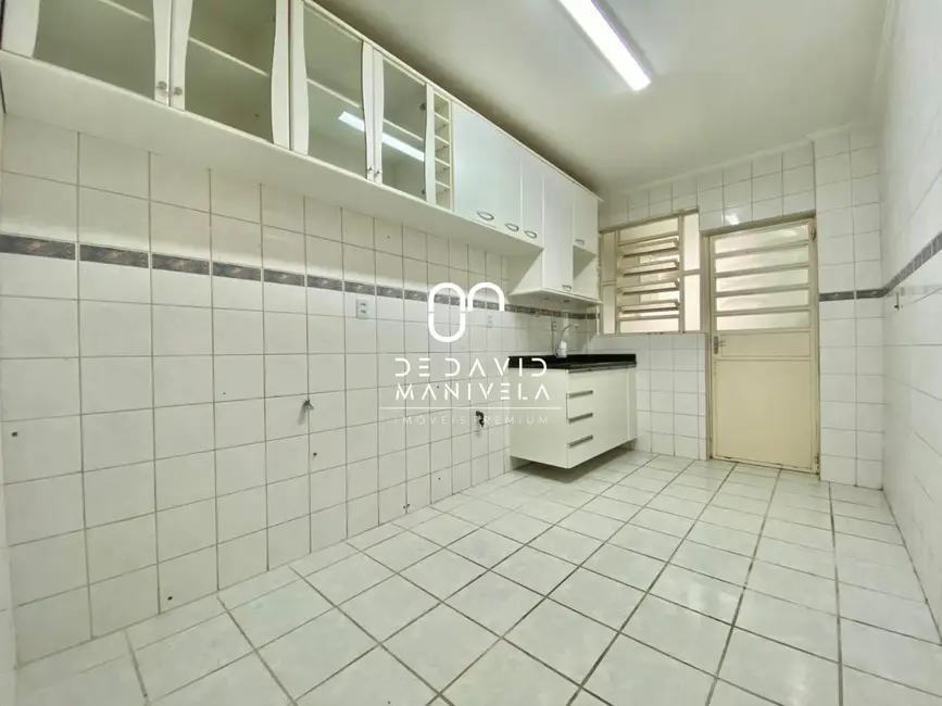 Foto 6 de Apartamento com 4 quartos para alugar, 140m2 em Nossa Senhora de Fátima, Santa Maria - RS