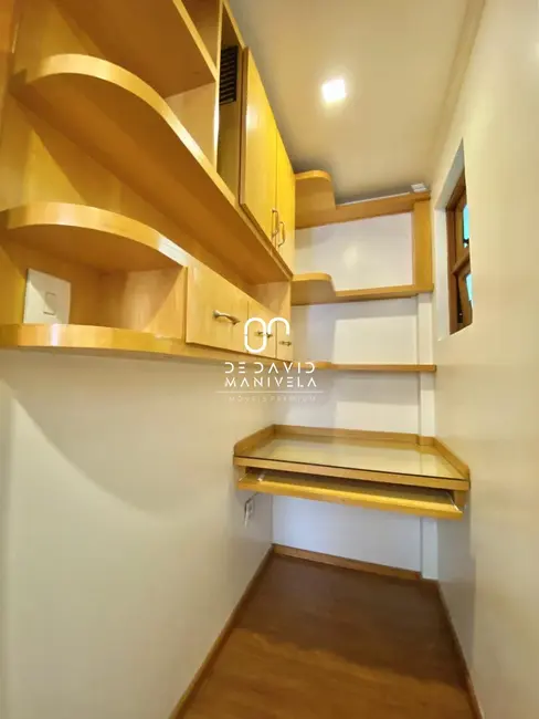 Foto 8 de Apartamento com 4 quartos para alugar, 140m2 em Nossa Senhora de Fátima, Santa Maria - RS