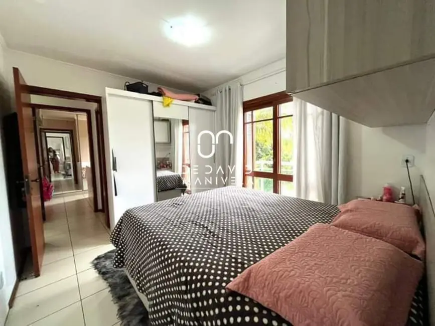 Foto 6 de Casa com 3 quartos à venda, 250m2 em São José, Santa Maria - RS