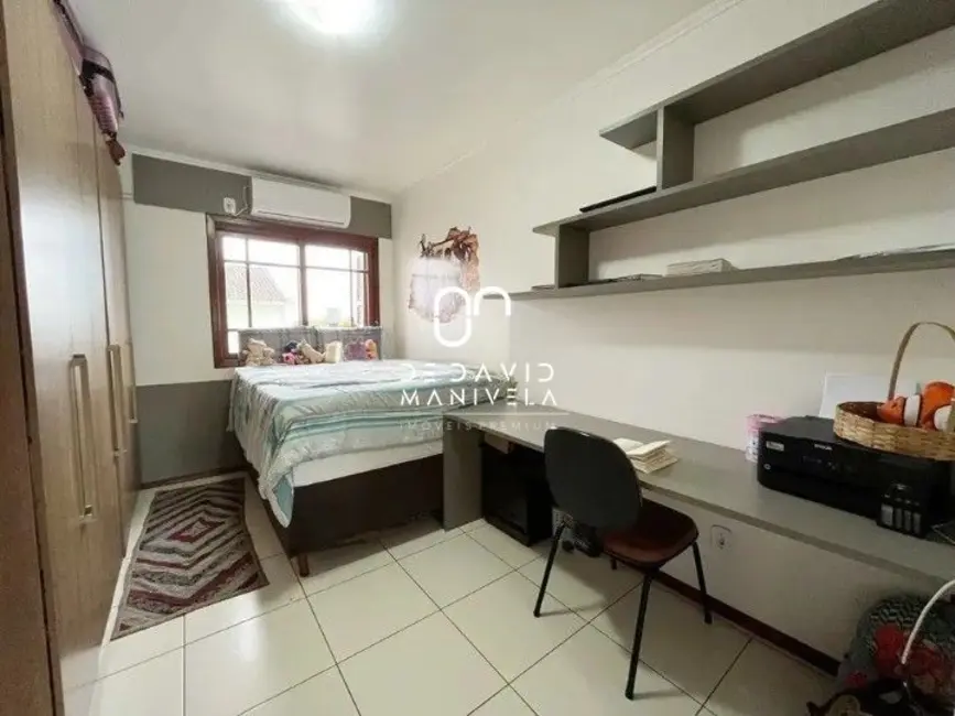 Foto 8 de Casa com 3 quartos à venda, 250m2 em São José, Santa Maria - RS