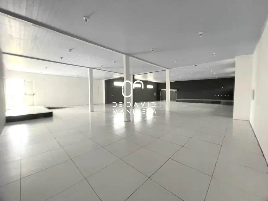 Loja com 1 quarto para alugar, 350m2 em Nossa Senhora do Rosário, Santa Maria - RS - imagem 3 Foto 3 de Loja com 1 quarto para alugar, 350m2 em Nossa Senhora do Rosário, Santa Maria - RS