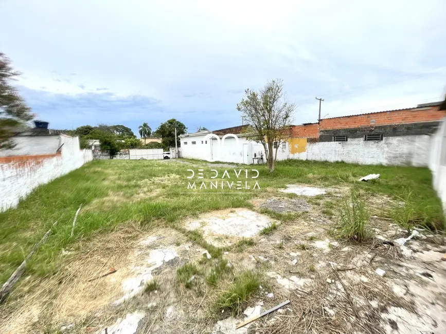 Loja com 1 quarto para alugar, 350m2 em Nossa Senhora do Rosário, Santa Maria - RS - imagem 9 Foto 9 de Loja com 1 quarto para alugar, 350m2 em Nossa Senhora do Rosário, Santa Maria - RS