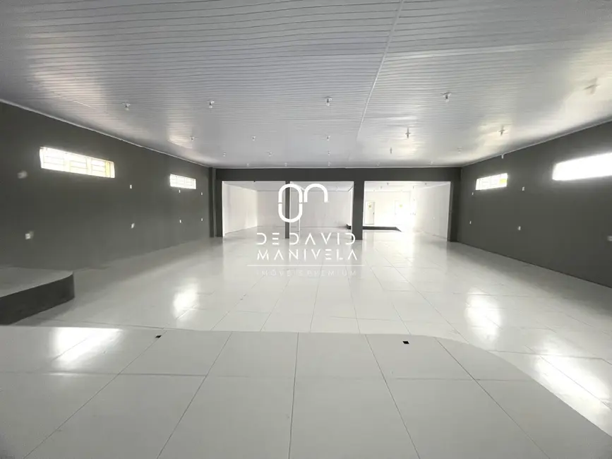 Loja com 1 quarto para alugar, 350m2 em Nossa Senhora do Rosário, Santa Maria - RS - imagem 8 Foto 8 de Loja com 1 quarto para alugar, 350m2 em Nossa Senhora do Rosário, Santa Maria - RS