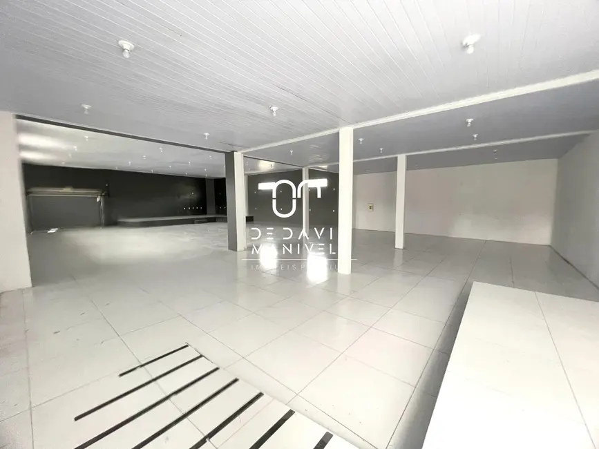 Loja com 1 quarto para alugar, 350m2 em Nossa Senhora do Rosário, Santa Maria - RS - imagem 2 Foto 2 de Loja com 1 quarto para alugar, 350m2 em Nossa Senhora do Rosário, Santa Maria - RS