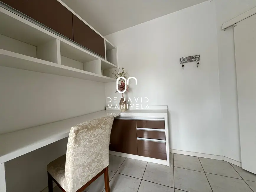 Apartamento com 2 quartos para alugar, 68m2 em Nossa Senhora de Fátima, Santa Maria - RS - imagem 6 Foto 6 de Apartamento com 2 quartos para alugar, 68m2 em Nossa Senhora de Fátima, Santa Maria - RS