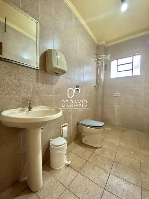 Armazém / Galpão com 3 quartos para alugar, 650m2 em Uglione, Santa Maria - RS - imagem 7 Foto 7 de Armazém / Galpão com 3 quartos para alugar, 650m2 em Uglione, Santa Maria - RS