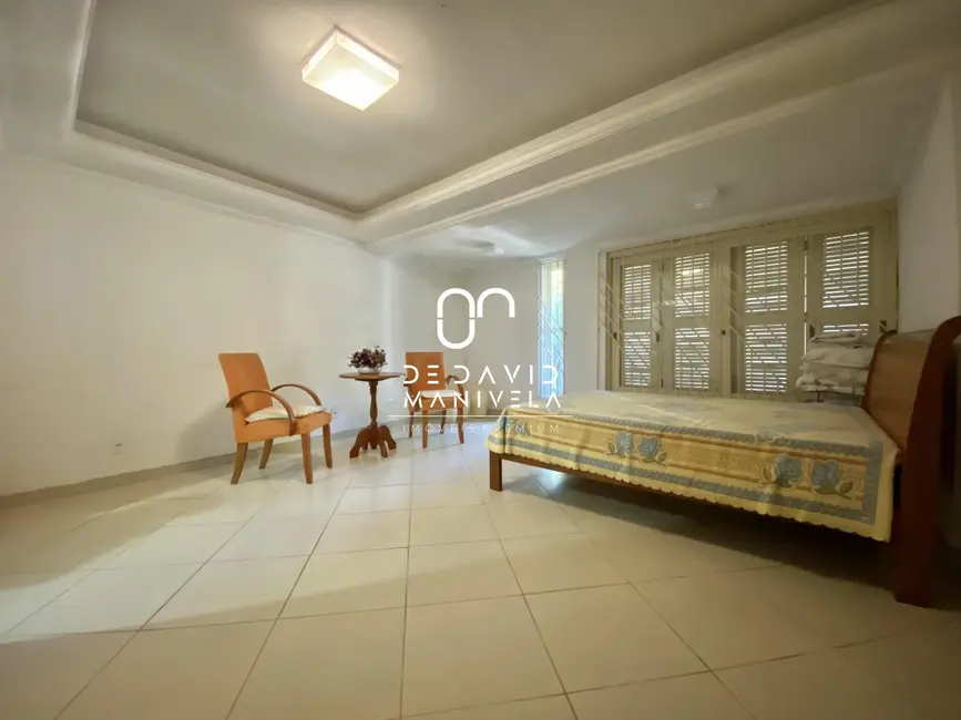 Foto 3 de Casa com 5 quartos para alugar, 309m2 em Nossa Senhora do Perpétuo Socorro, Santa Maria - RS