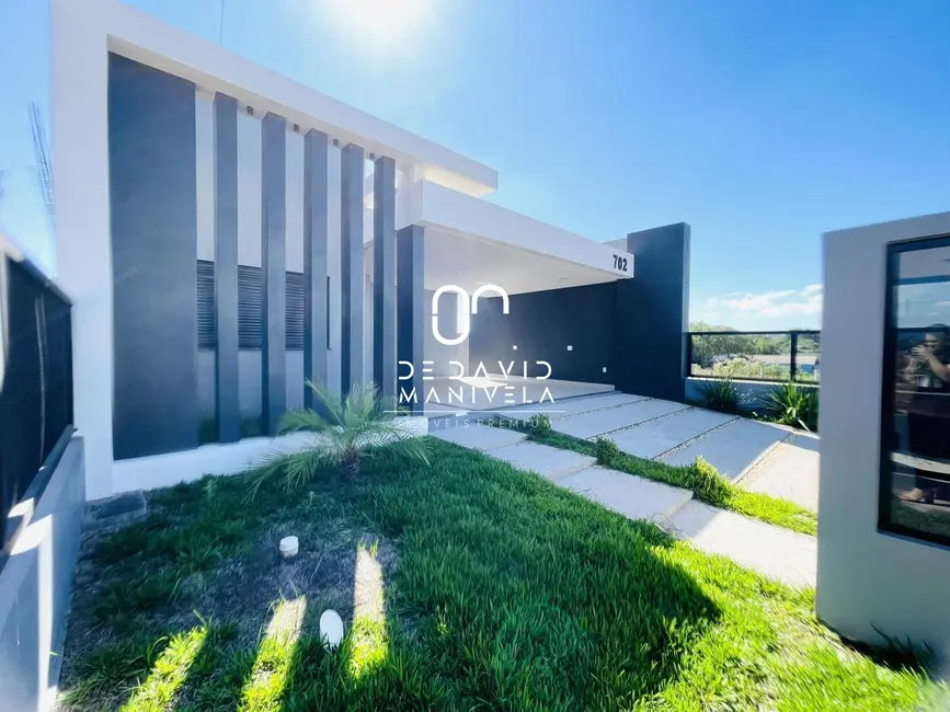 Foto 2 de Casa com 3 quartos à venda, 160m2 em Pinheiro Machado, Santa Maria - RS