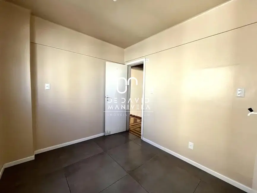 Foto 8 de Apartamento com 3 quartos para alugar, 122m2 em Centro, Santa Maria - RS
