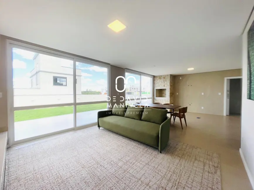 Foto 7 de Casa de Condomínio com 4 quartos à venda, 192m2 em Camobi, Santa Maria - RS