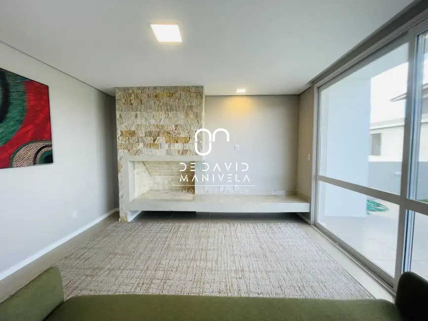 Foto 6 de Casa de Condomínio com 4 quartos à venda, 192m2 em Camobi, Santa Maria - RS