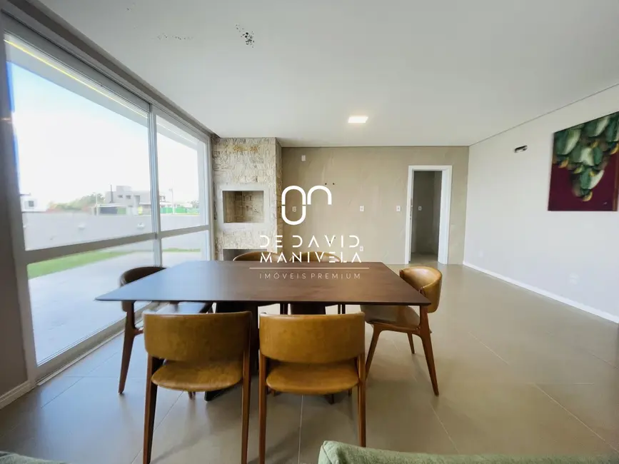 Foto 8 de Casa de Condomínio com 4 quartos à venda, 192m2 em Camobi, Santa Maria - RS