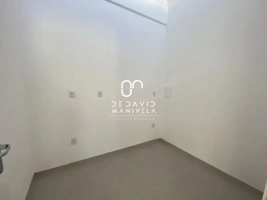 Loja com 1 quarto para alugar, 200m2 em Centro, Santa Maria - RS - imagem 9 Foto 9 de Loja com 1 quarto para alugar, 200m2 em Centro, Santa Maria - RS