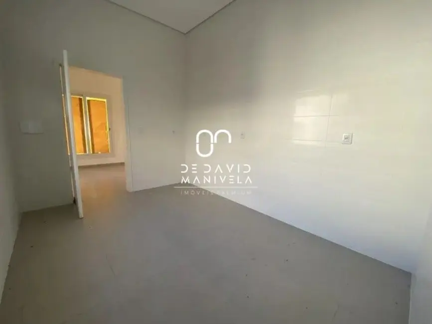 Loja com 1 quarto para alugar, 200m2 em Centro, Santa Maria - RS - imagem 8 Foto 8 de Loja com 1 quarto para alugar, 200m2 em Centro, Santa Maria - RS