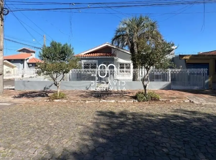 Foto 1 de Casa com 3 quartos à venda, 178m2 em Patronato, Santa Maria - RS