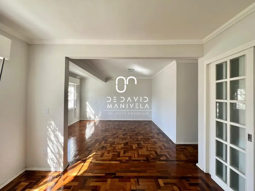 Foto 4 de Casa com 3 quartos à venda, 178m2 em Patronato, Santa Maria - RS
