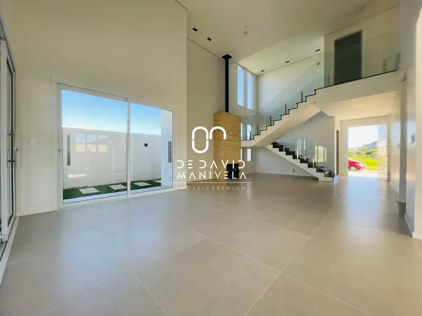 Foto 5 de Casa de Condomínio com 3 quartos à venda, 314m2 em São José, Santa Maria - RS