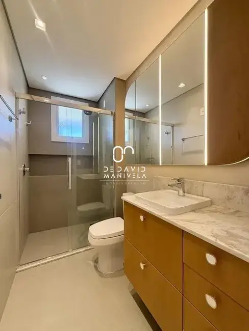Foto 6 de Apartamento com 3 quartos para alugar, 121m2 em Nossa Senhora de Lourdes, Santa Maria - RS