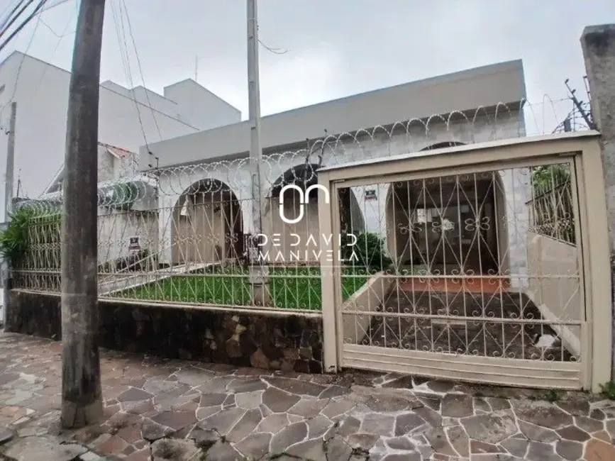 Foto 1 de Casa com 3 quartos para alugar, 127m2 em Nossa Senhora do Rosário, Santa Maria - RS