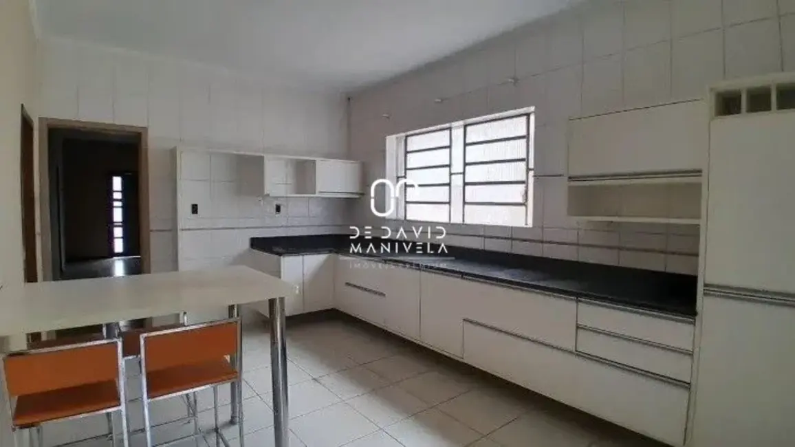 Foto 7 de Casa com 3 quartos para alugar, 127m2 em Nossa Senhora do Rosário, Santa Maria - RS