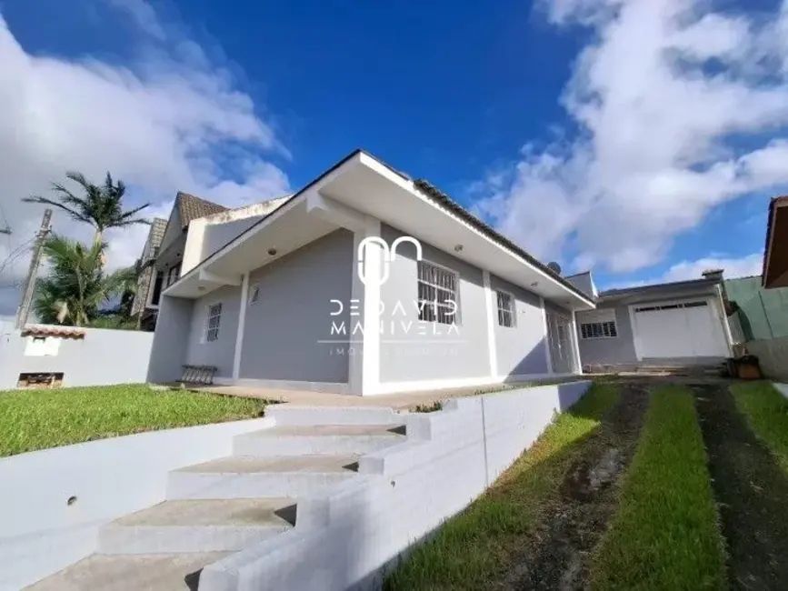 Foto 1 de Casa com 4 quartos para alugar, 140m2 em Camobi, Santa Maria - RS