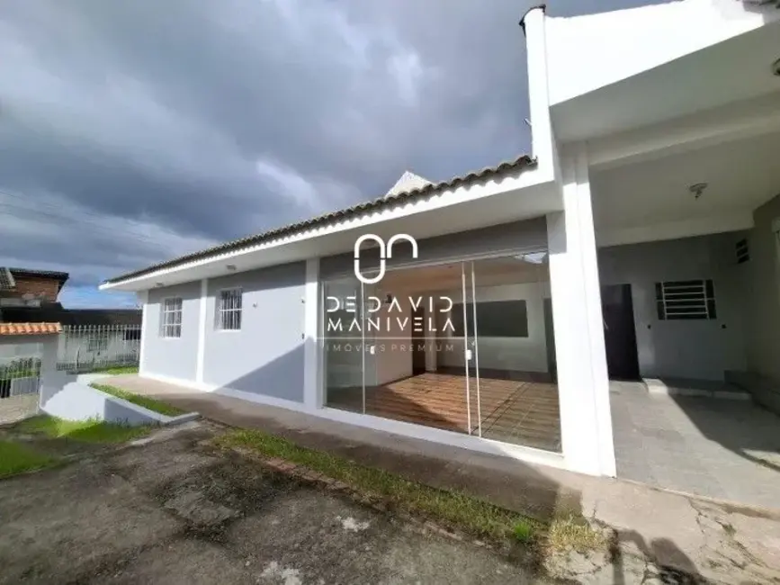 Foto 2 de Casa com 4 quartos para alugar, 140m2 em Camobi, Santa Maria - RS