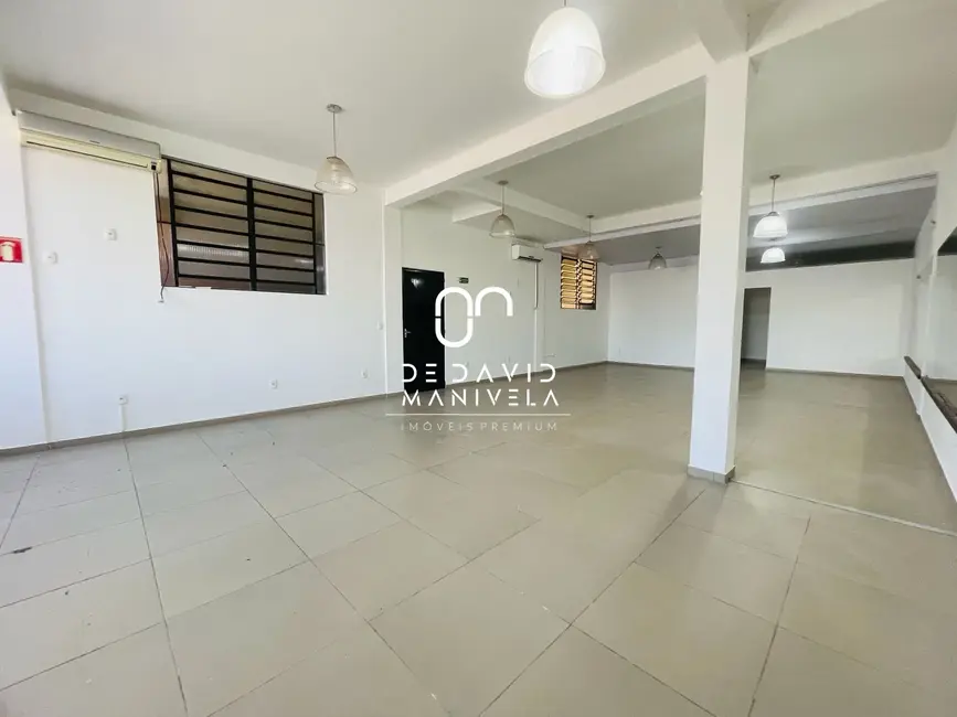 Foto 4 de Sala Comercial com 1 quarto para alugar, 120m2 em Camobi, Santa Maria - RS