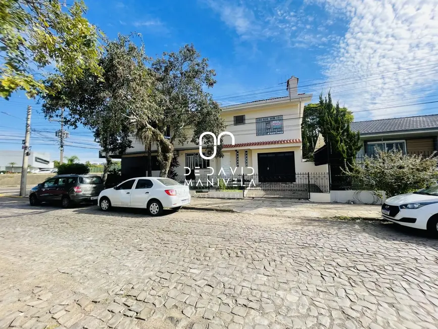 Foto 1 de Casa com 3 quartos para alugar, 242m2 em Camobi, Santa Maria - RS
