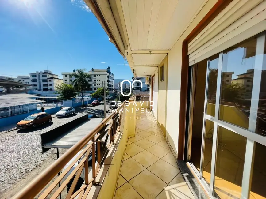 Apartamento com 2 quartos para alugar, 52m2 em Camobi, Santa Maria - RS - imagem 5 Foto 5 de Apartamento com 2 quartos para alugar, 52m2 em Camobi, Santa Maria - RS
