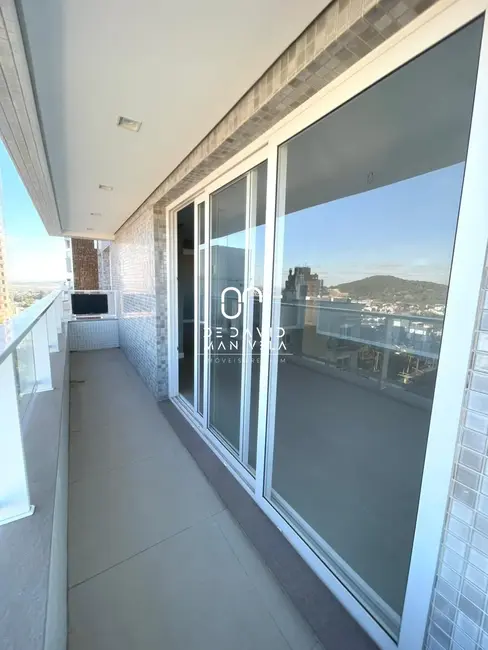 Apartamento com 3 quartos à venda, 121m2 em Nossa Senhora de Lourdes, Santa Maria - RS - imagem 9 Foto 9 de Apartamento com 3 quartos à venda, 121m2 em Nossa Senhora de Lourdes, Santa Maria - RS