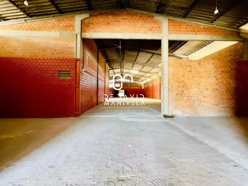 Armazém / Galpão com 3 quartos para alugar, 11800m2 em Nossa Senhora Medianeira, Santa Maria - RS - imagem 7 Foto 7 de Armazém / Galpão com 3 quartos para alugar, 11800m2 em Nossa Senhora Medianeira, Santa Maria - RS