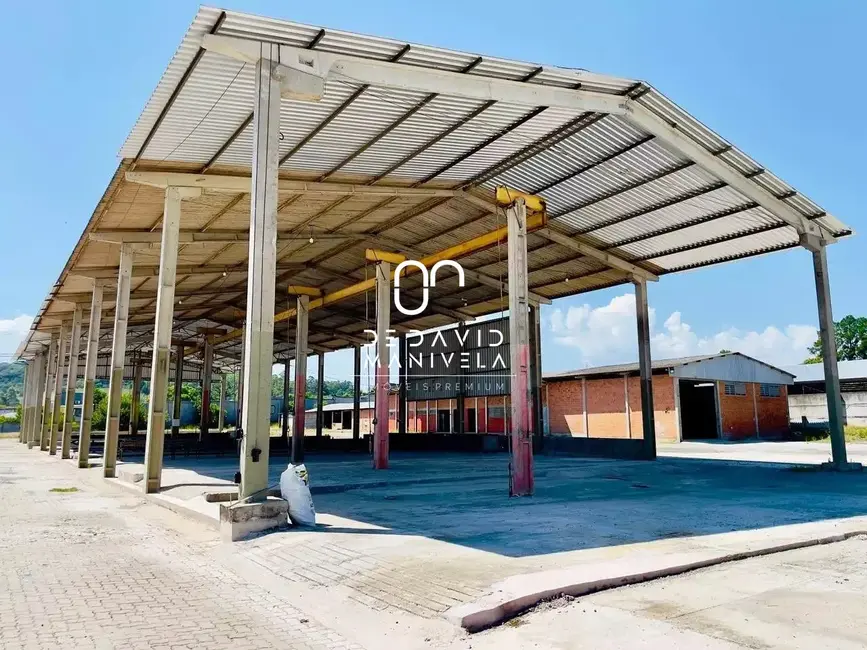Armazém / Galpão com 3 quartos para alugar, 11800m2 em Nossa Senhora Medianeira, Santa Maria - RS - imagem 9 Foto 9 de Armazém / Galpão com 3 quartos para alugar, 11800m2 em Nossa Senhora Medianeira, Santa Maria - RS