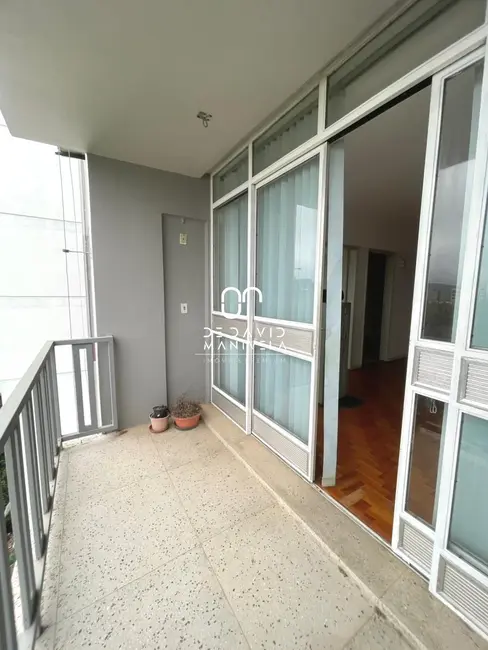 Foto 9 de Apartamento com 4 quartos à venda, 218m2 em Nossa Senhora Medianeira, Santa Maria - RS