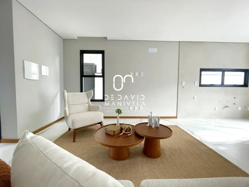 Casa com 2 quartos à venda, 130m2 em Camobi, Santa Maria - RS - imagem 6 Foto 6 de Casa com 2 quartos à venda, 130m2 em Camobi, Santa Maria - RS