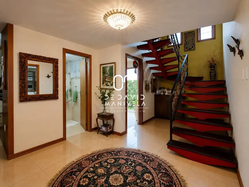 Casa com 4 quartos para alugar, 250m2 em Nossa Senhora do Rosário, Santa Maria - RS - imagem 7 Foto 7 de Casa com 4 quartos para alugar, 250m2 em Nossa Senhora do Rosário, Santa Maria - RS