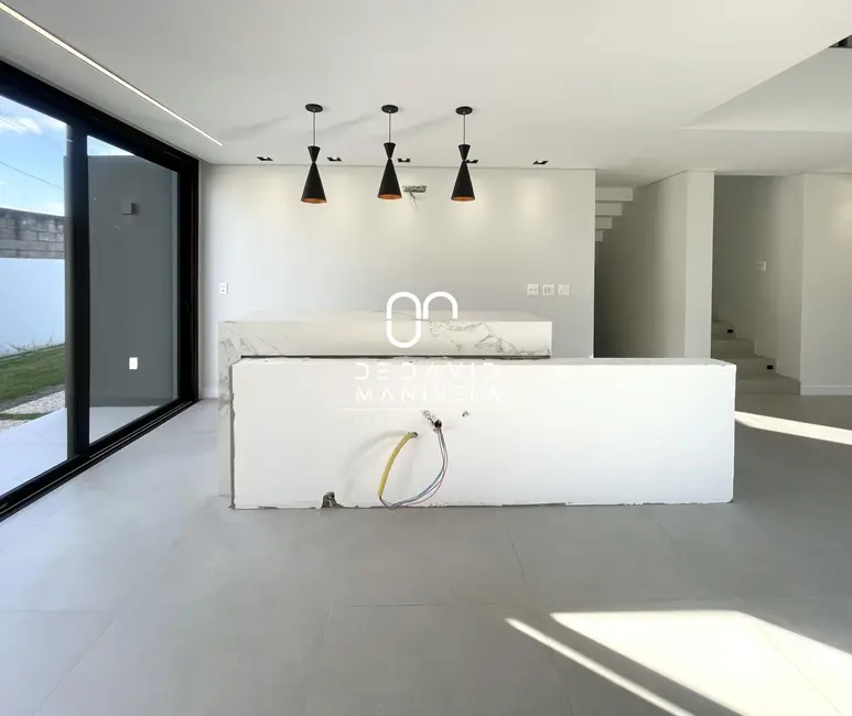 Foto 8 de Casa de Condomínio com 3 quartos à venda, 289m2 em Tomazetti, Santa Maria - RS